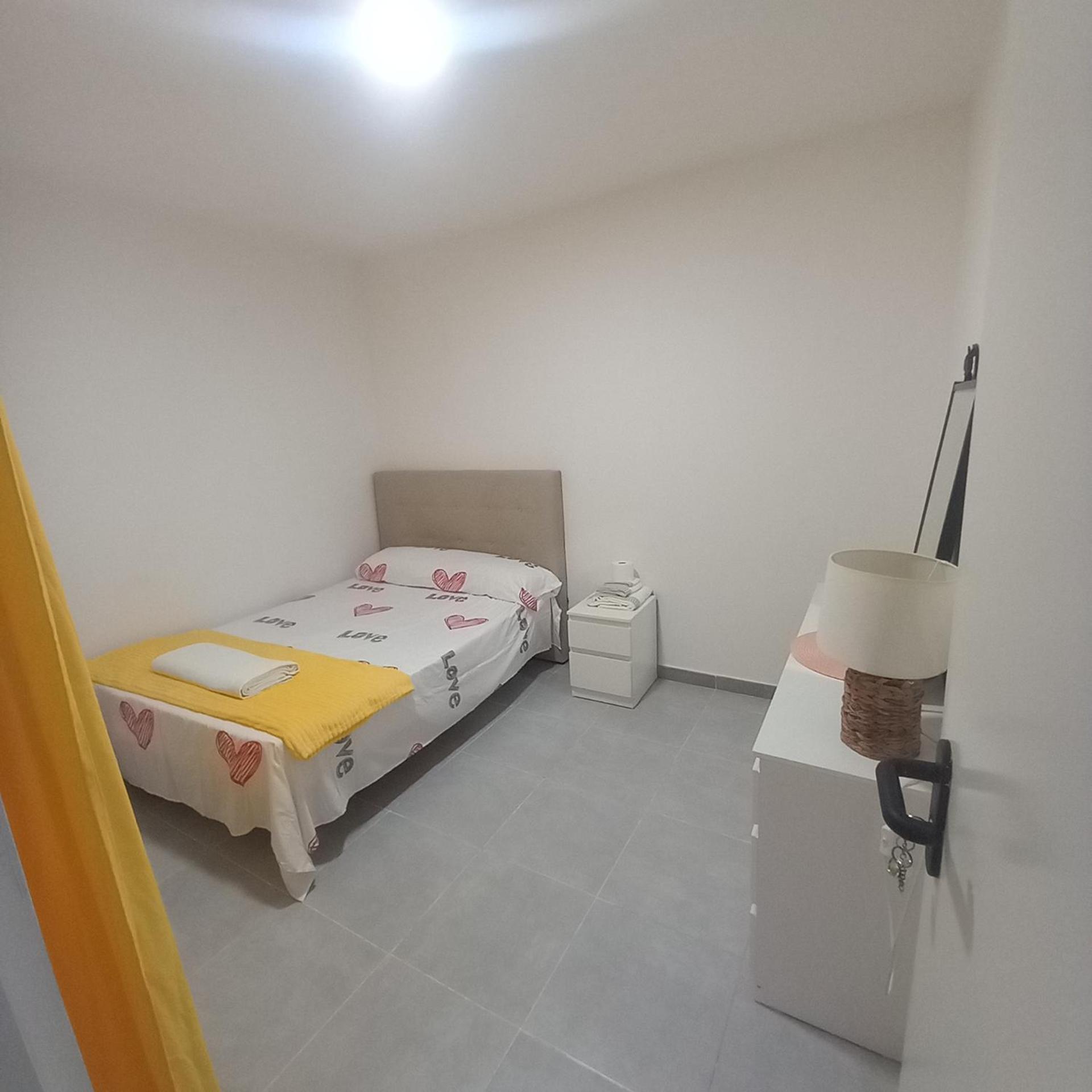 Hiromi Room Calle Julio Antonio Alicante Kültér fotó